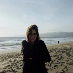 Meet your Posher, Riane